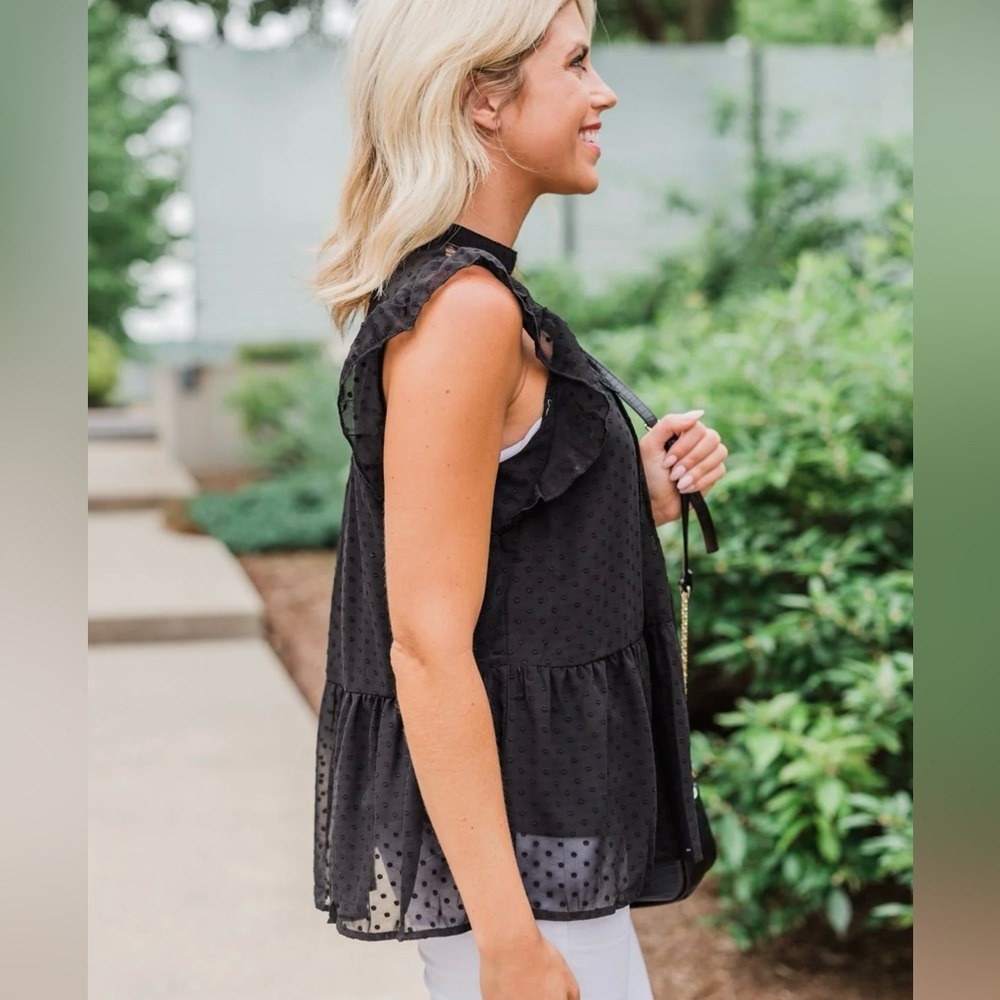 NWT Black Sleeveless Lace Detail Top M - Picture 7 of 16